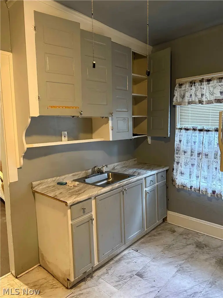 12524 Union Avenue, Cleveland, OH 44105 - #2