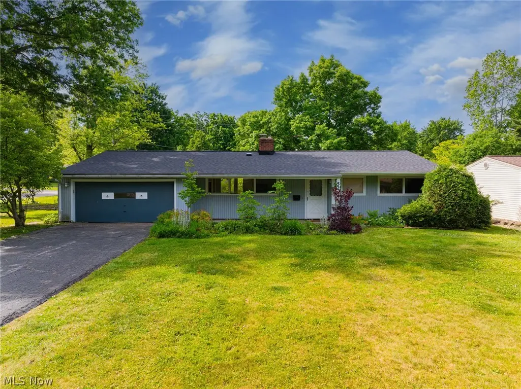 5294 Dogwood Trail, Lyndhurst, OH 44124 - #1