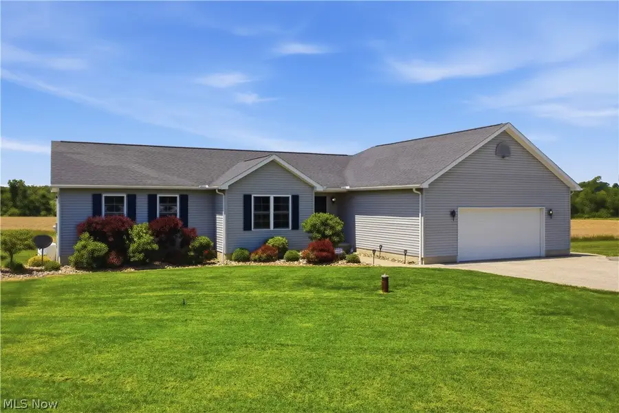 4909 Knox School Road, Homeworth, OH 44634 - #3