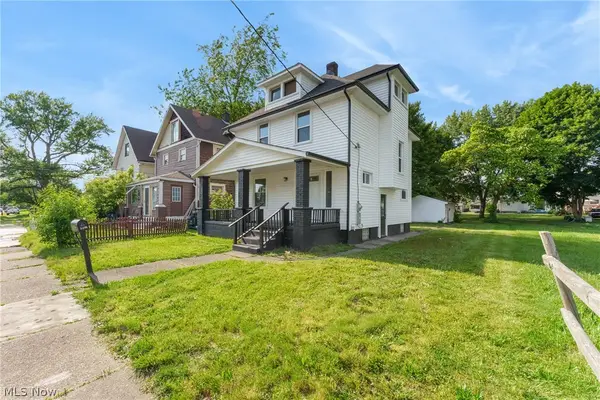 2235 Winfield Ne Way, Canton, OH 44705
