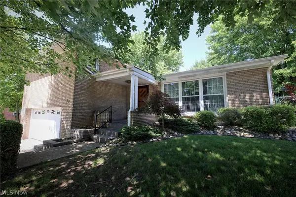 136 Marie Ave., Weirton, WV 26062