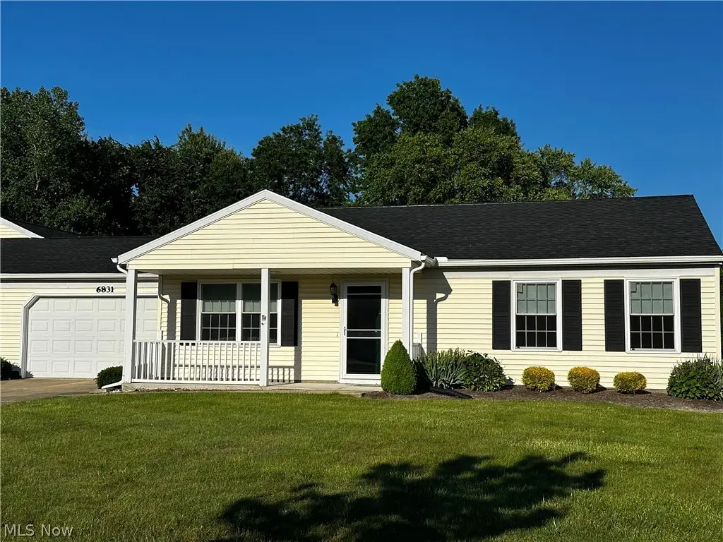 6831 Farmingdale Lane, Mentor, OH 44060 - #1