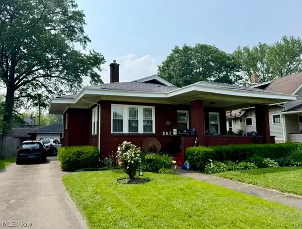 578 SE Oak Knoll Se Avenue, Warren, OH 44483