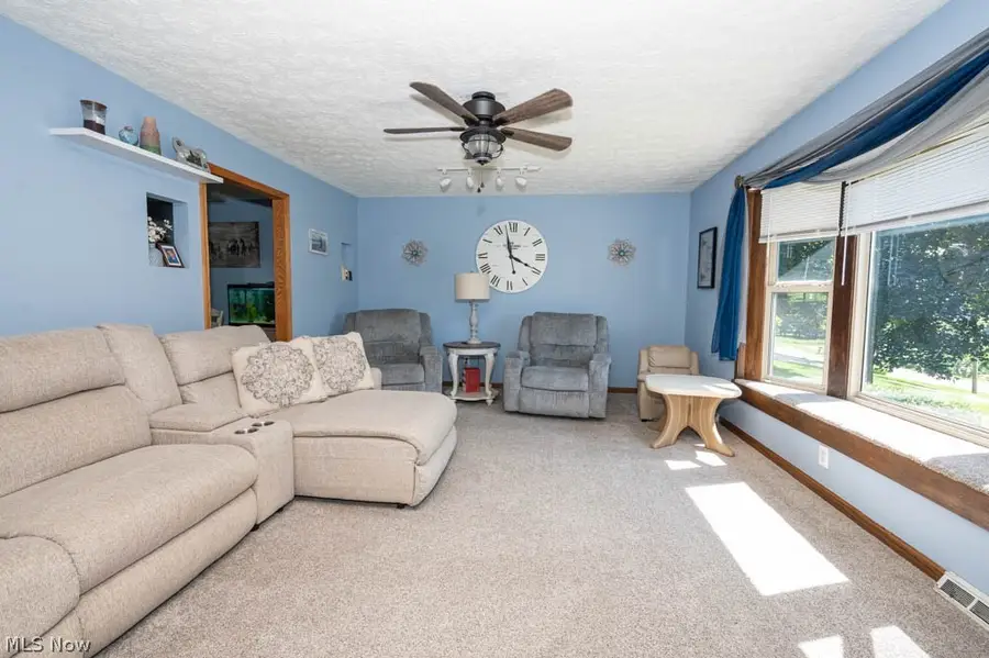 7308 Lake O Springs Nw Avenue, North Canton, OH 44720 - #3