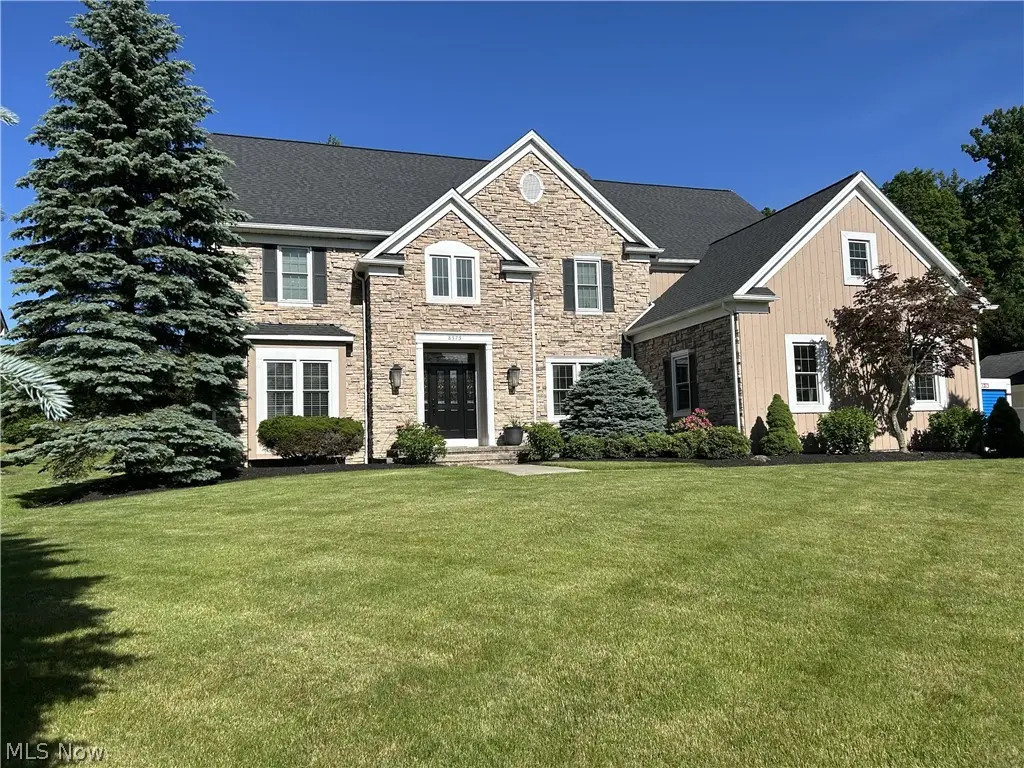 8575 Park Ridge Lane, Macedonia, OH 44056 - #1