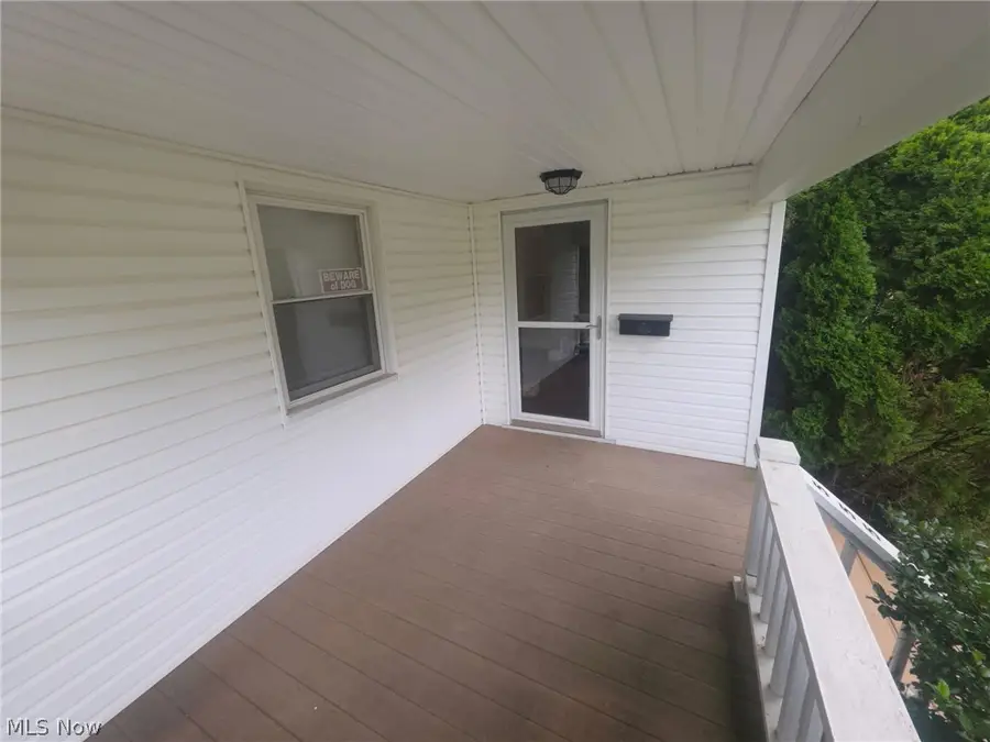 555 Wyandot Avenue, Akron, OH 44305 - #2