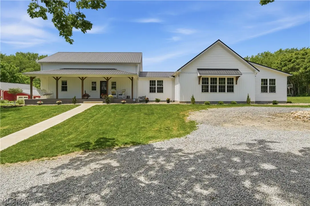 1219 9th Sw Street, Massillon, OH 44647 - #1