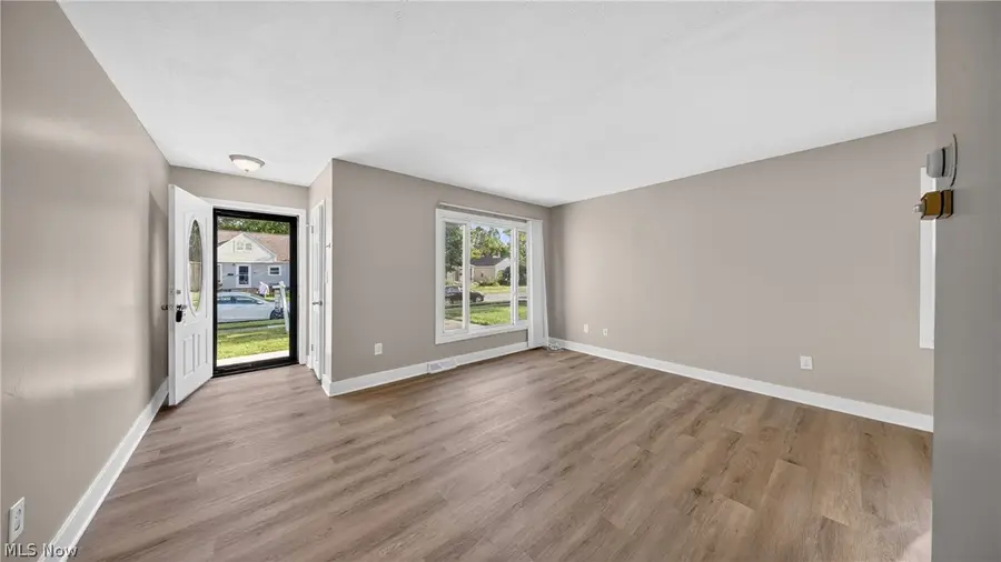 1020 Dawnwood Drive, Parma, OH 44134 - #2