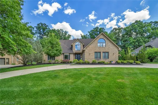 8536 Timber Trail, Brecksville, OH 44141