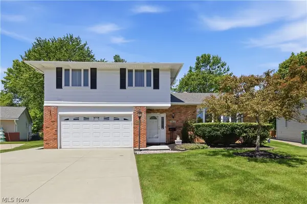 5827 Ashcroft Drive, Mayfield Heights, OH 44124