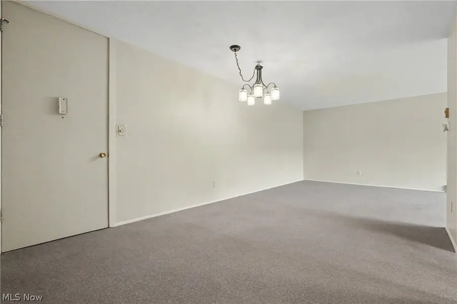 3066 Kent Road #301, Stow, OH 44224 - #3