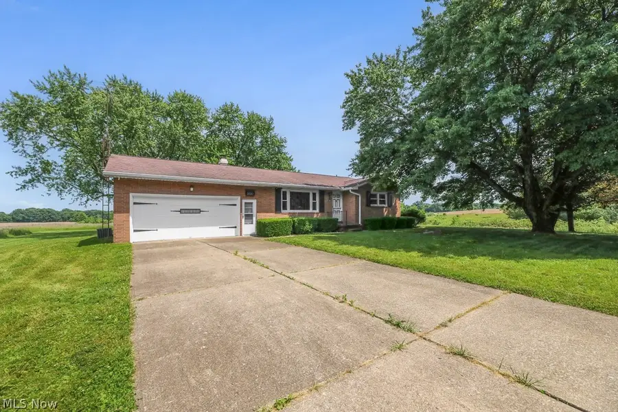 8000 Parks Ne Avenue, Alliance, OH 44601 - #2