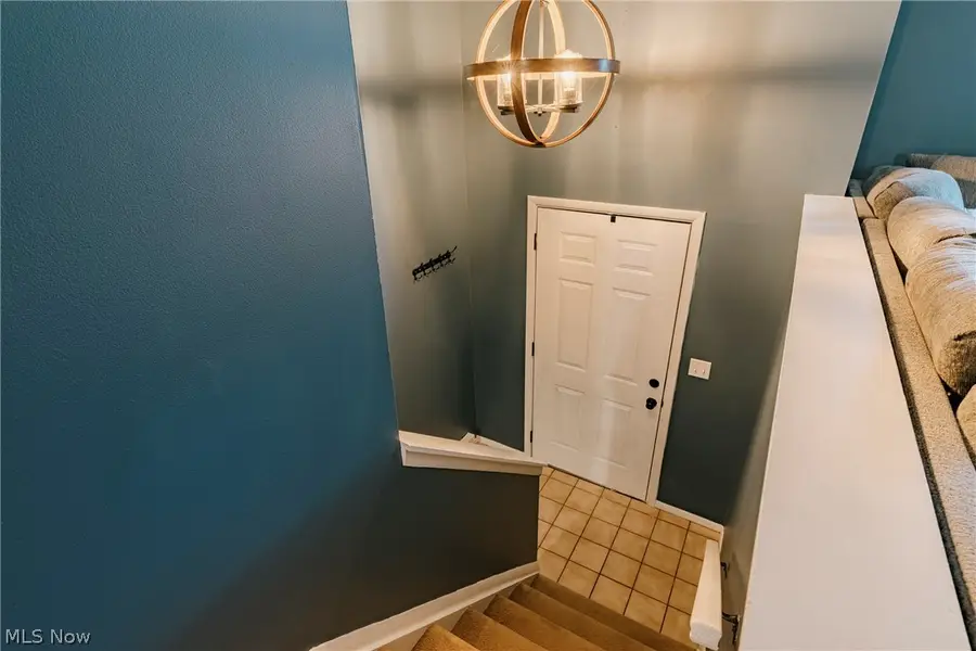 332 Stahl Avenue, Cortland, OH 44410 - #3