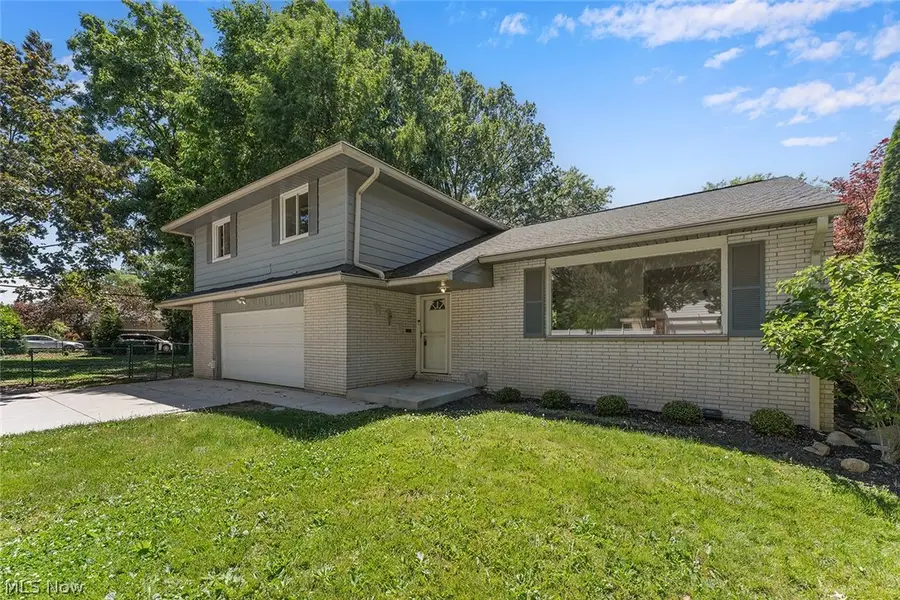 2120 Cedarview Drive, Beachwood, OH 44122 - #2