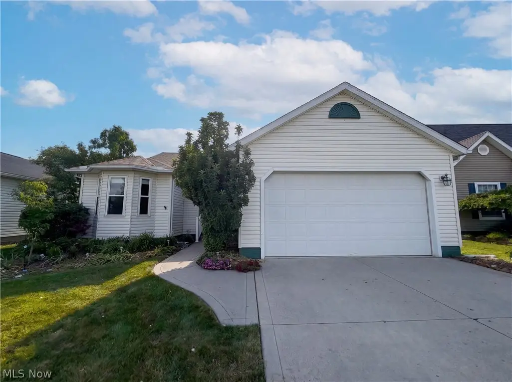 6016 W Breezeway Drive, North Ridgeville, OH 44039 - #1