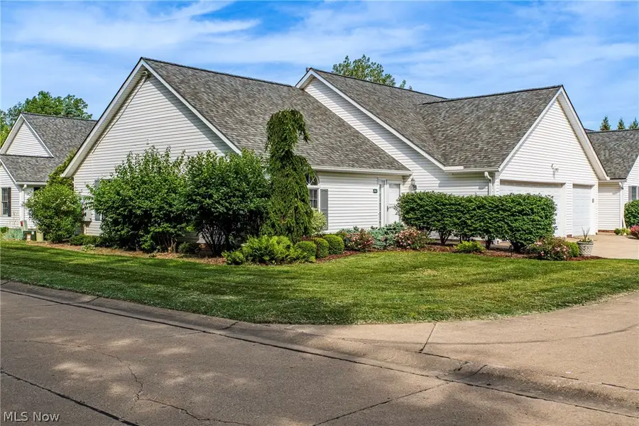 416 Harbor Ridge Lane, Fairport Harbor, OH 44077 - #2