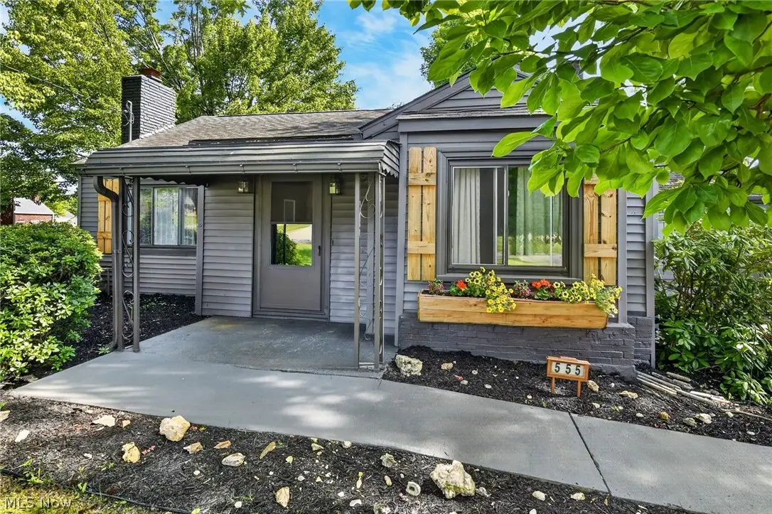 555 Secrist Lane, Girard, OH 44420 - #1