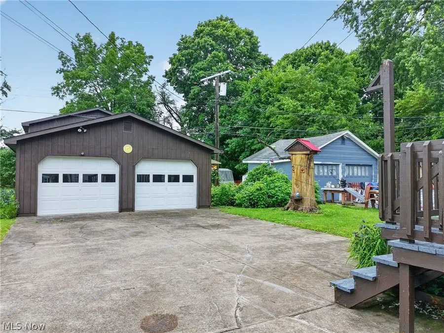 1936 E 45th Street, Ashtabula, OH 44004 - #3