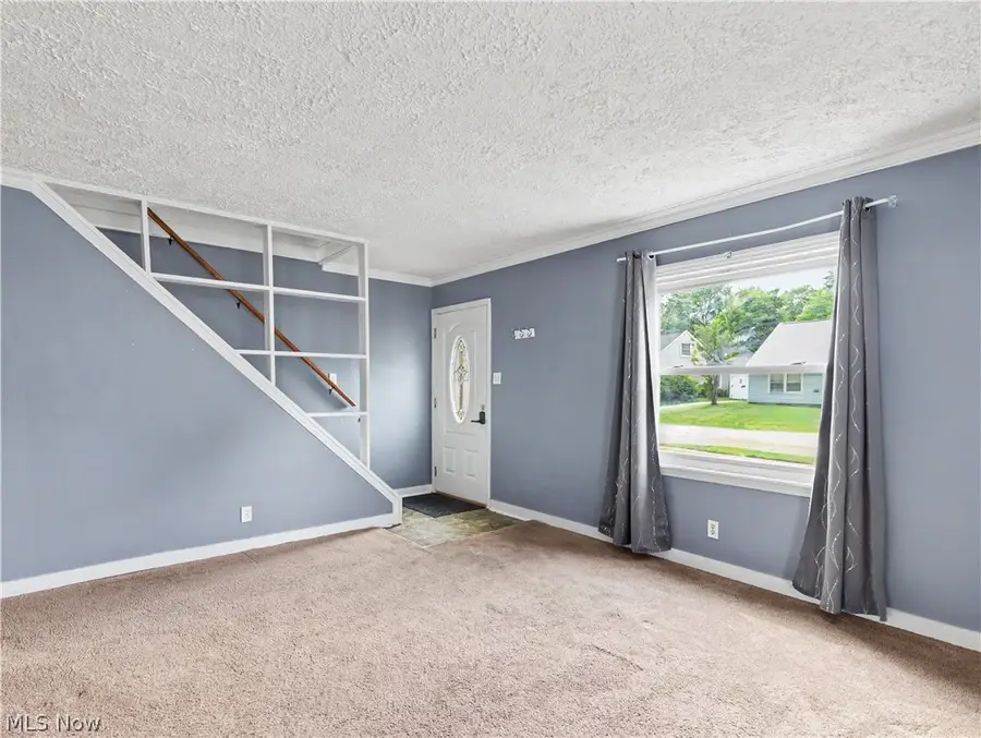 1436 Curtis Avenue, Cuyahoga Falls, OH 44221 - #3
