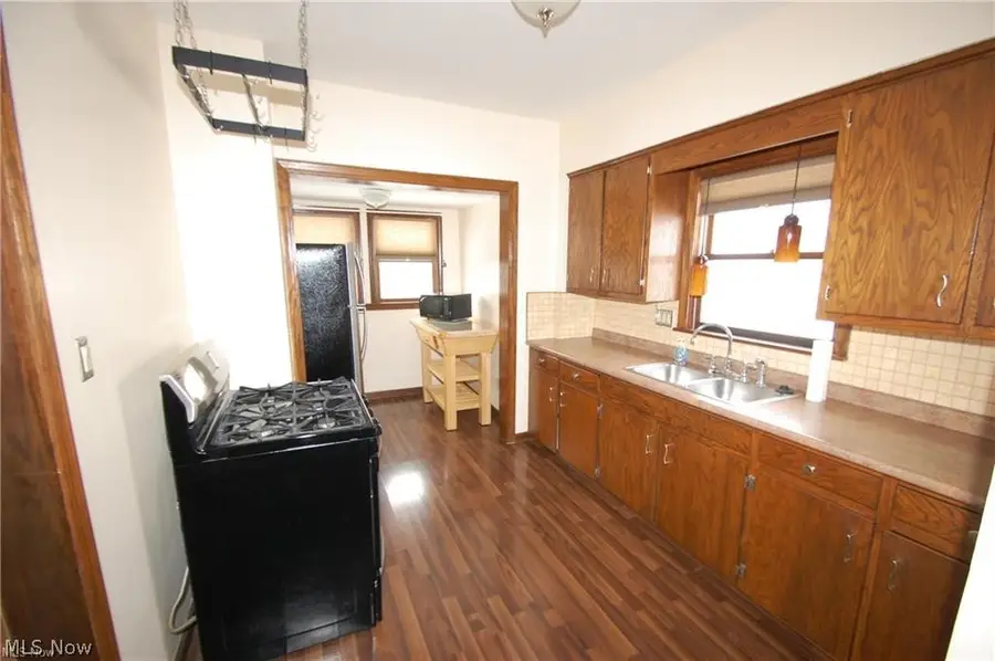 146 N Richview Avenue, Youngstown, OH 44509 - #2