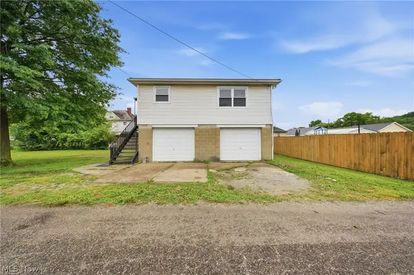 1010 1/2 Poplar Avenue, Belpre, OH 45714