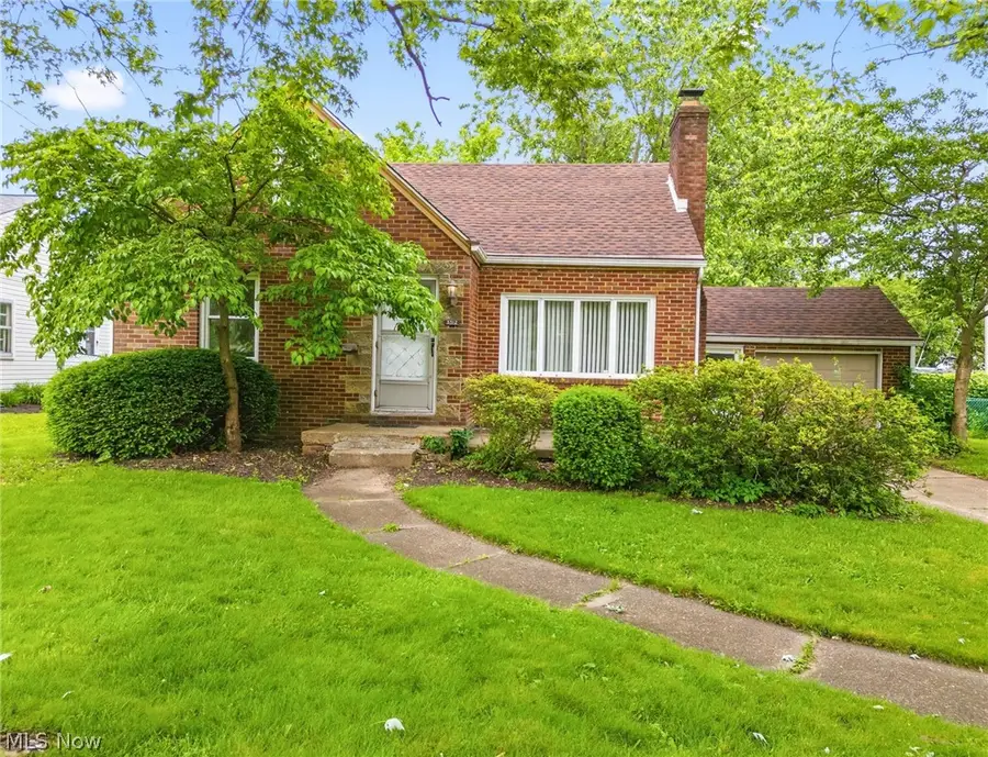 3312 Yale Nw Avenue, Canton, OH 44709 - #2