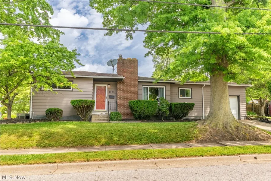 1925 Quayle Drive, Akron, OH 44312 - #2