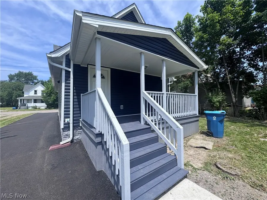 120 E 32nd Street, Lorain, OH 44055 - #3
