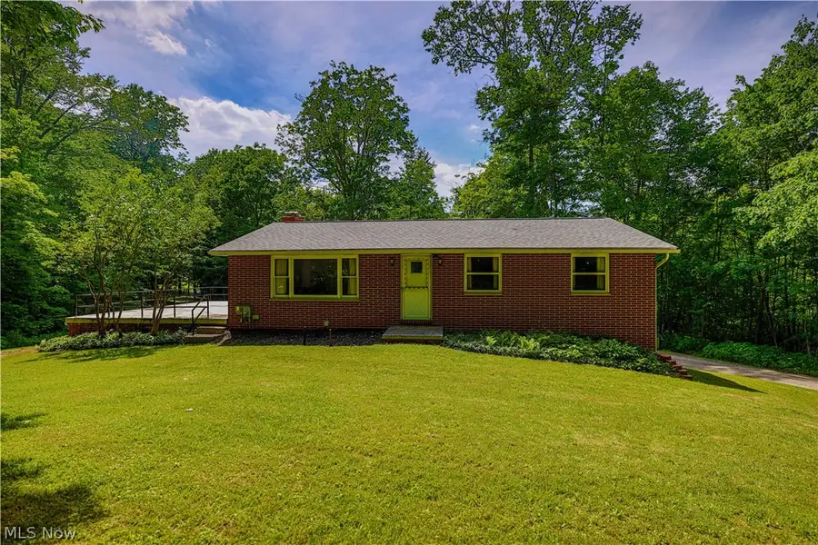5475 Parks Ne Avenue, Louisville, OH 44641 - #2