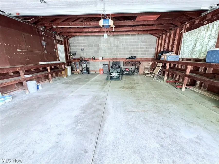 10121 Jasper Road, Cleveland, OH 44111 - #3