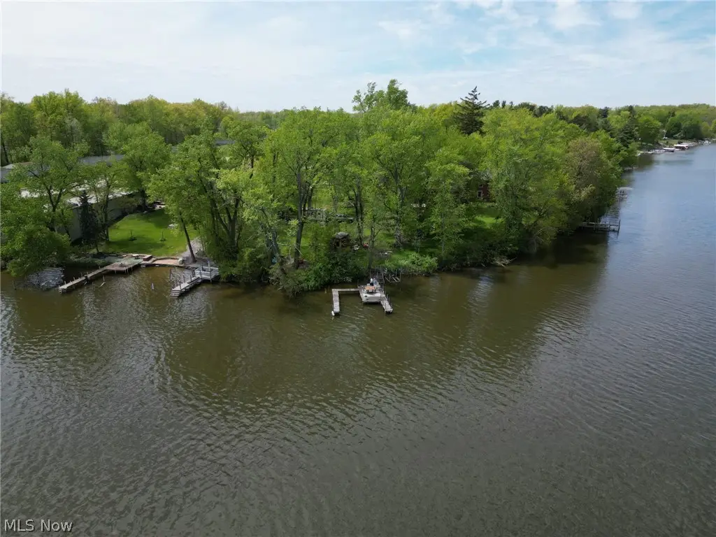 Pine Drive, Lake Milton, OH 44429 - #1