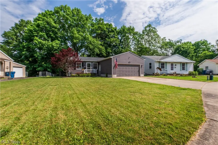 949 Saul Drive, Hubbard, OH 44425 - #2