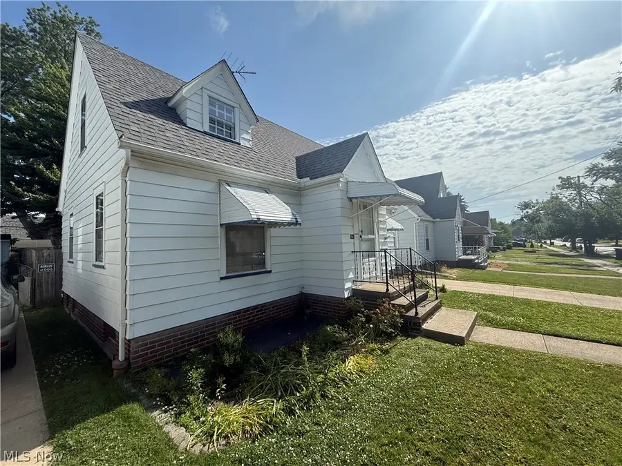 12000 Wayland Avenue, Cleveland, OH 44111 - #3