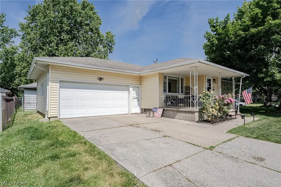 2810 Utica Avenue, Lorain, OH 44052 - #2