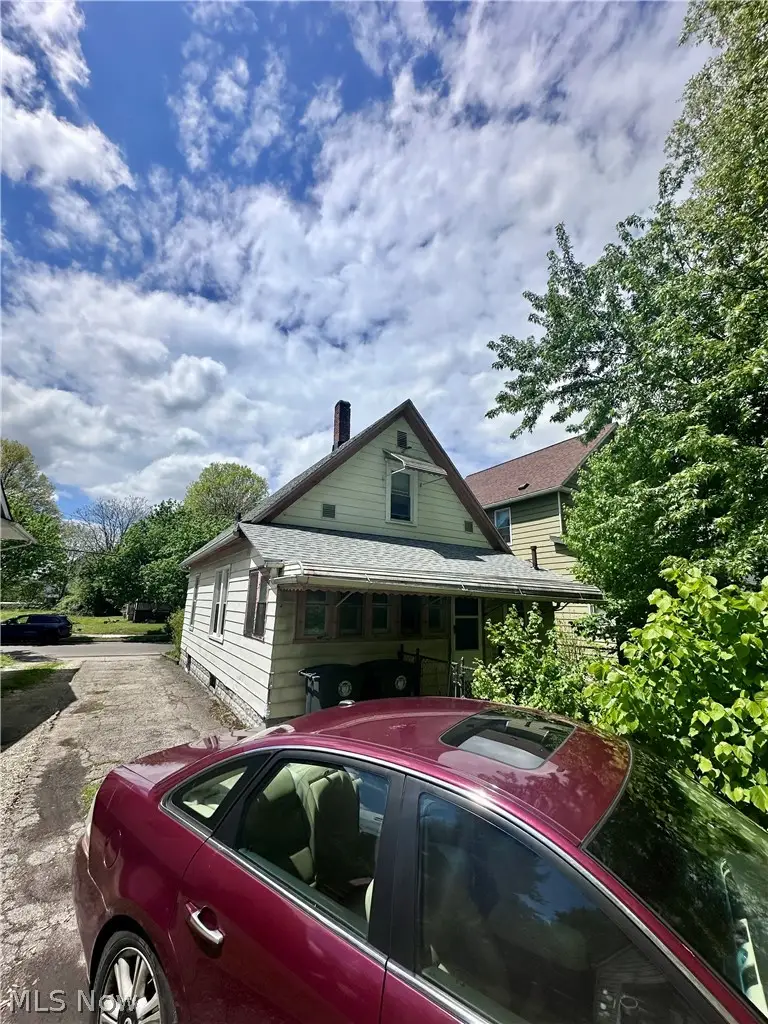 855 Beardsley Street, Akron, OH 44311 - #3