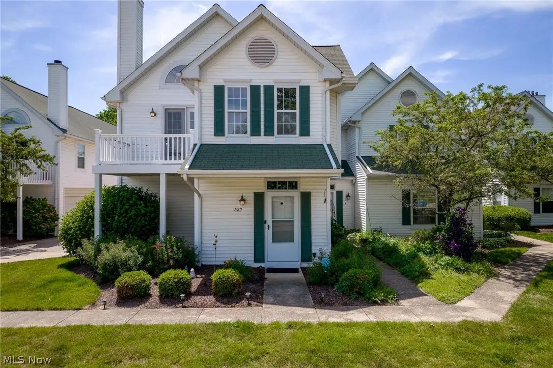282 Vista Circle, North Olmsted, OH 44070 - #1