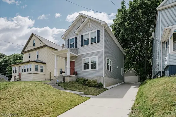 434 Douglas Street, Akron, OH 44307