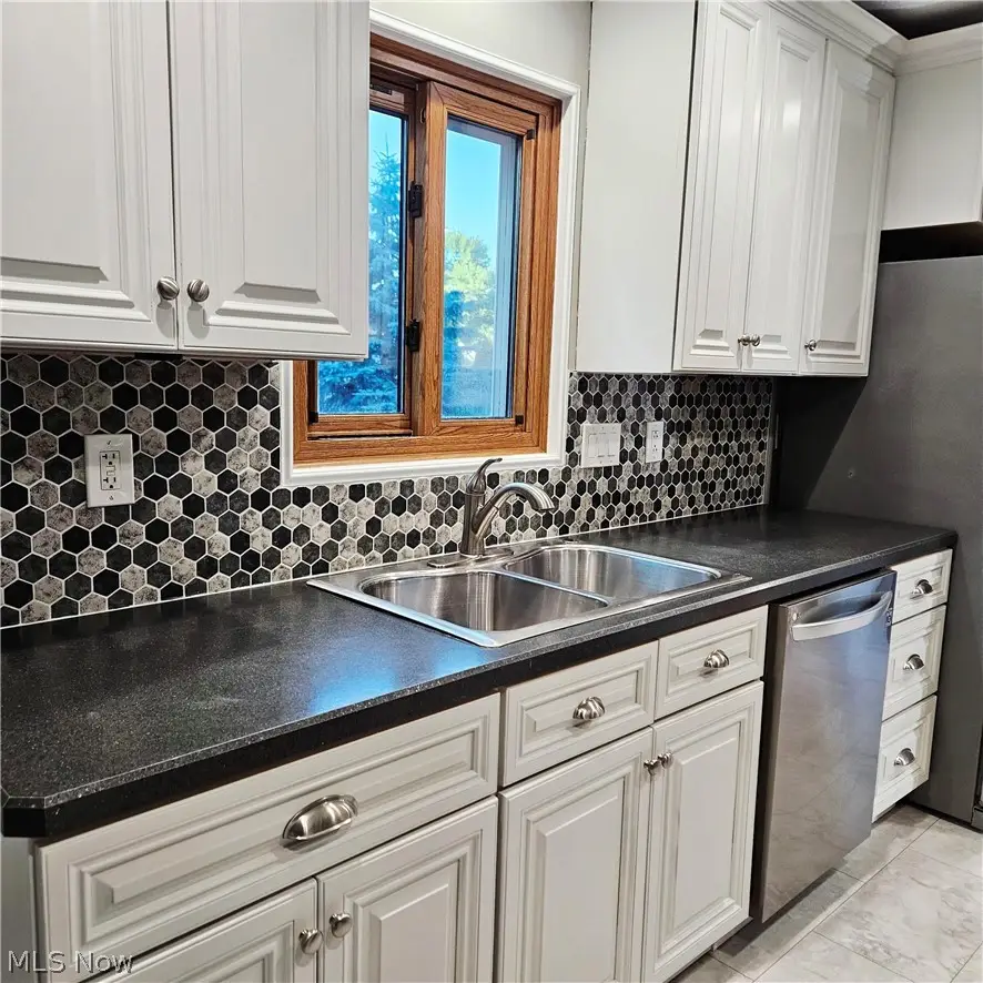 7607 Big Creek, Middleburg Heights, OH 44130 - #2