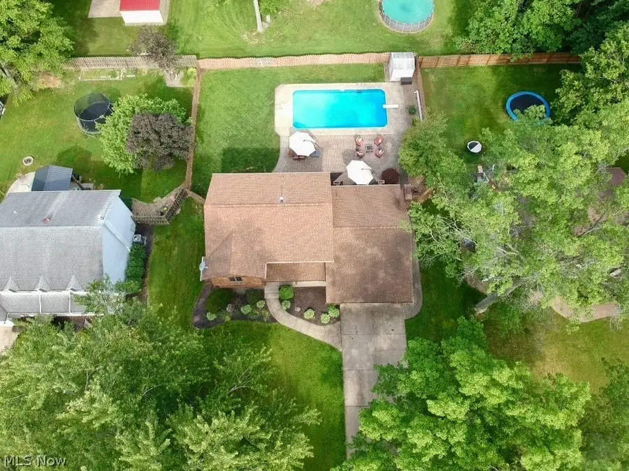 220 Fox Run, Cortland, OH 44410 - #3