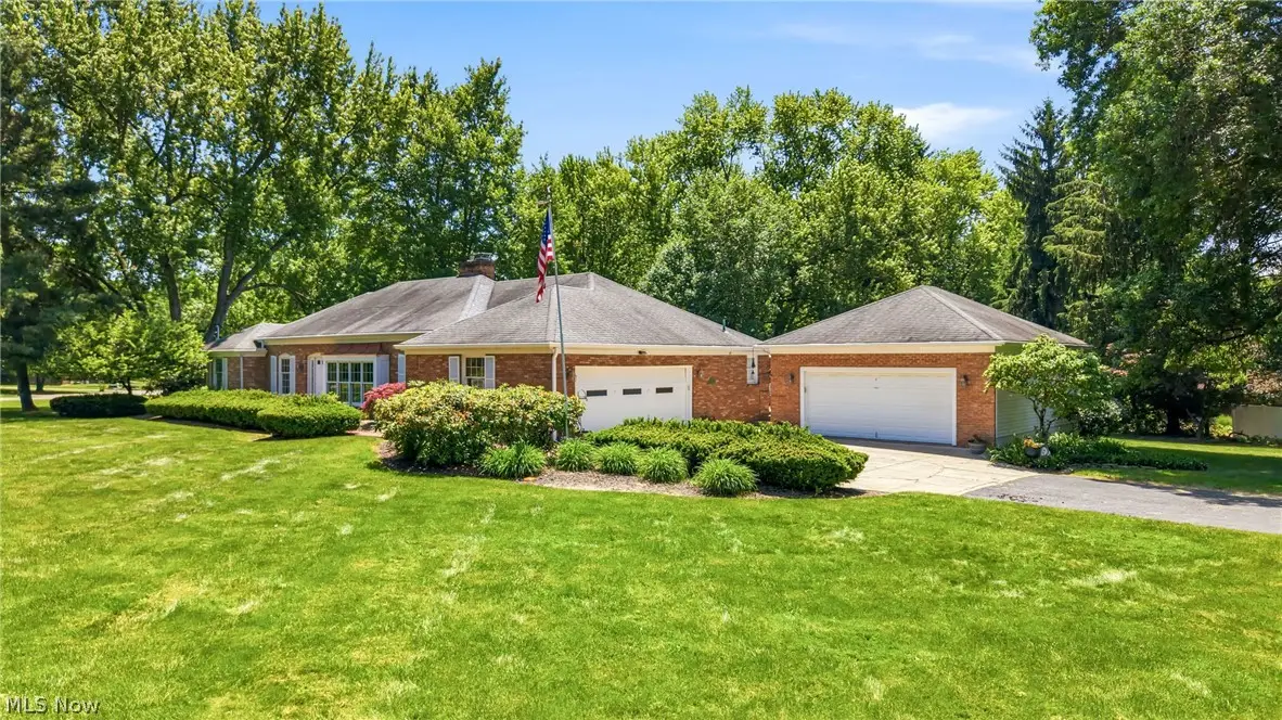 65 Redfern Drive, Youngstown, OH 44505 - #1