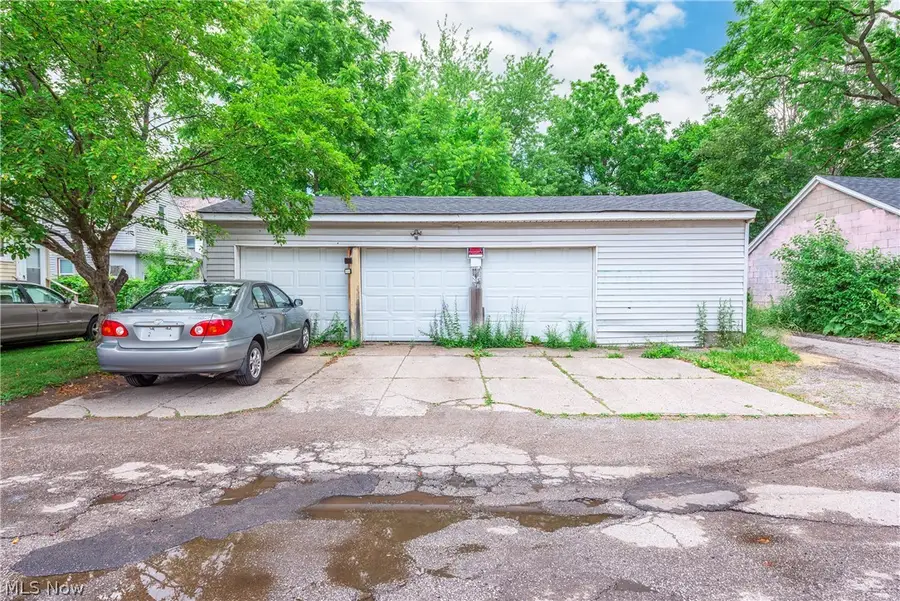 3295 W 56th Street, Cleveland, OH 44102 - #2