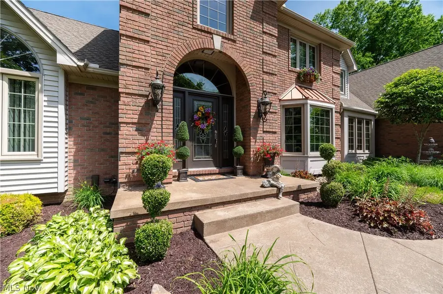 5581 Kingwood Lane, Girard, OH 44420 - #2
