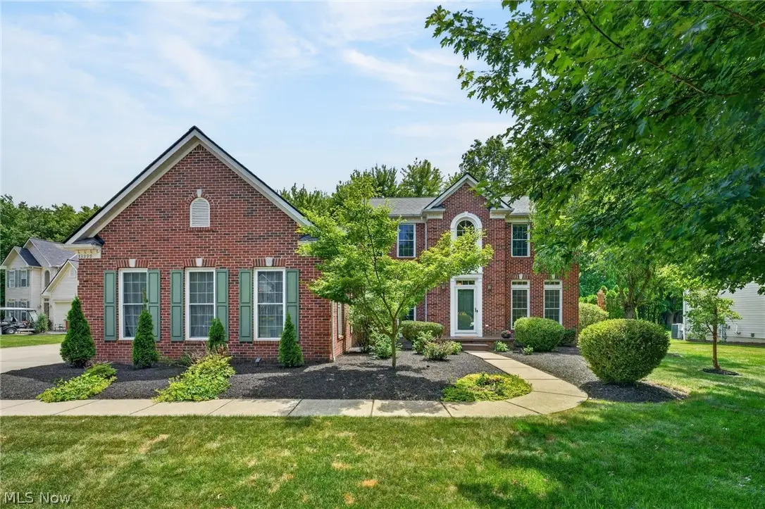 33999 Hickory Court, Avon, OH 44011 - #1