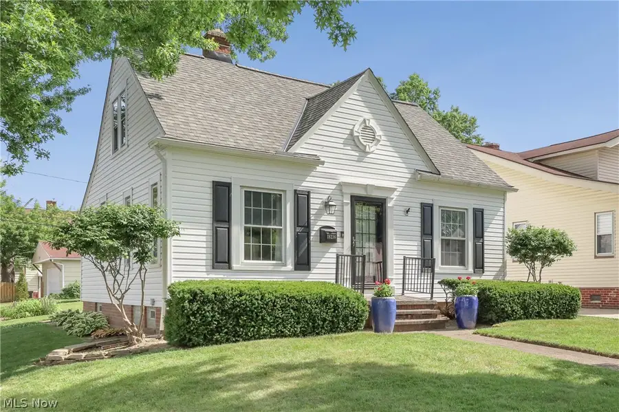 18236 Ponciana Avenue, Cleveland, OH 44135 - #2