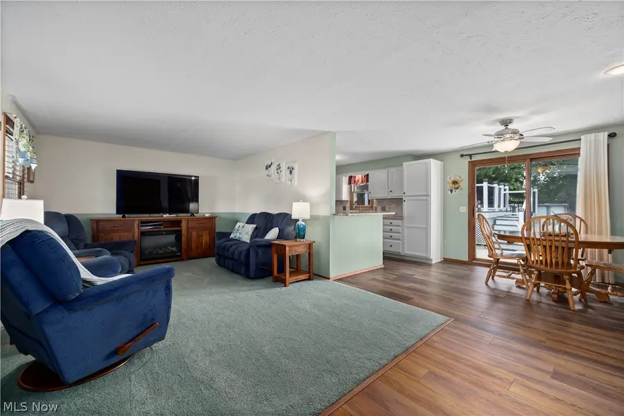 923 Hillside Drive, Amherst, OH 44001 - #2
