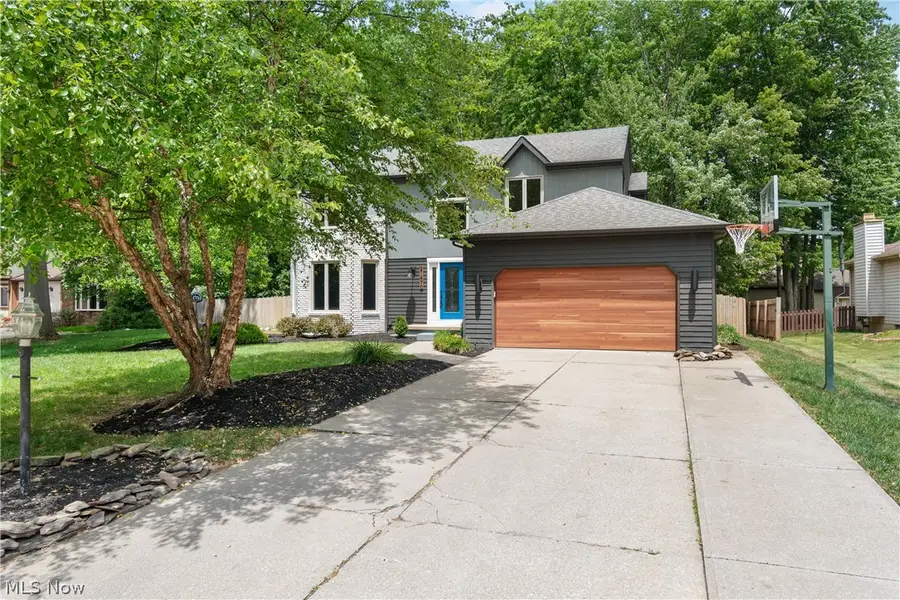 21470 Jonathan Drive, Strongsville, OH 44149 - #2
