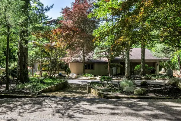 35550 Hanna Road, Willoughby Hills, OH 44094