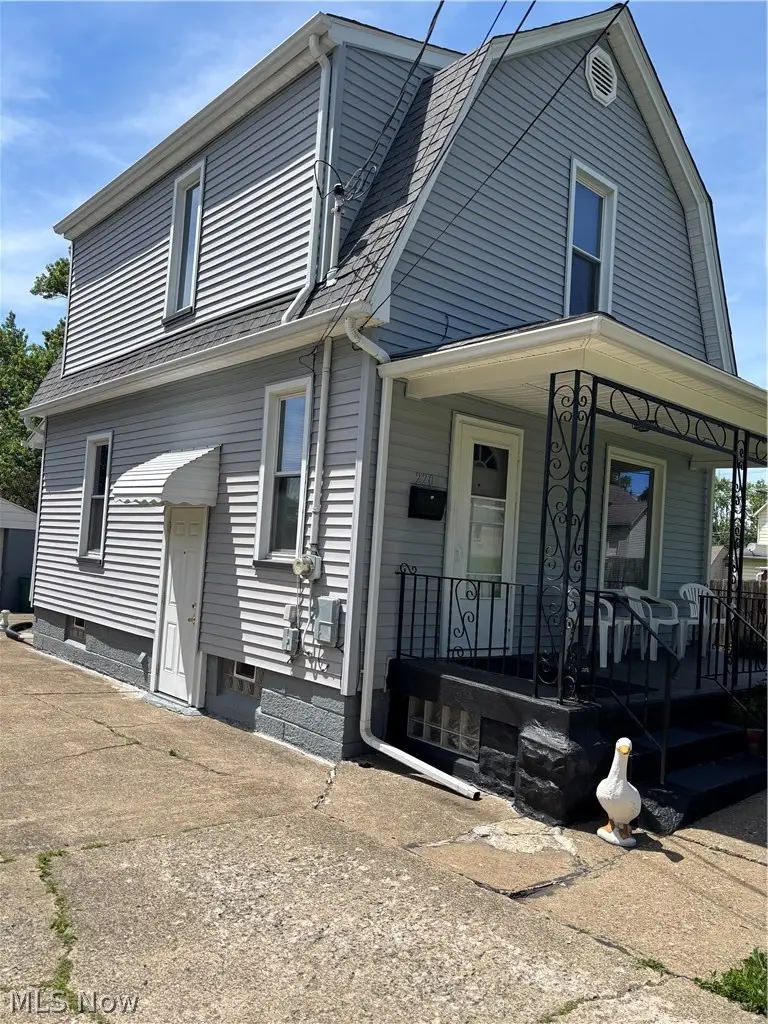 220 Baldwin Avenue, Niles, OH 44446 - #3