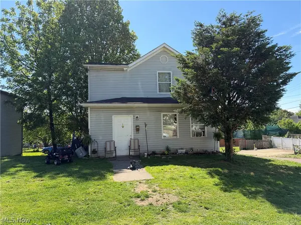 1202 Swann Street, Parkersburg, WV 26101