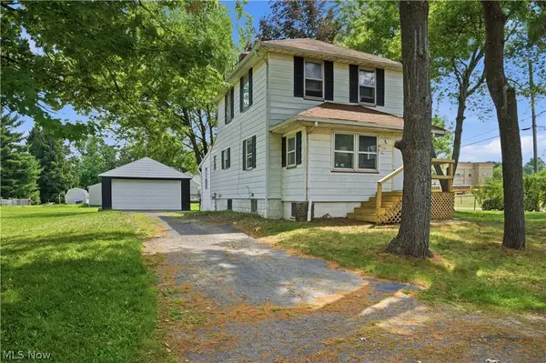 2453 Eddie Street, Youngstown, OH 44509